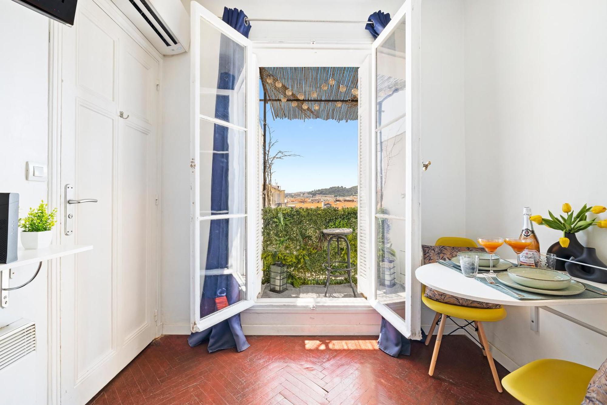 Center - Balcony Quiet - Air Conditioner - Kitchen - Wifi - Tram นีซ ภายนอก รูปภาพ
